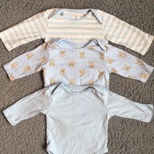 💙Set of 3 Children’s Place Baby Boy Onesies 💙